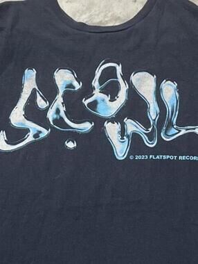 Scowl Preowned XL T-shirt